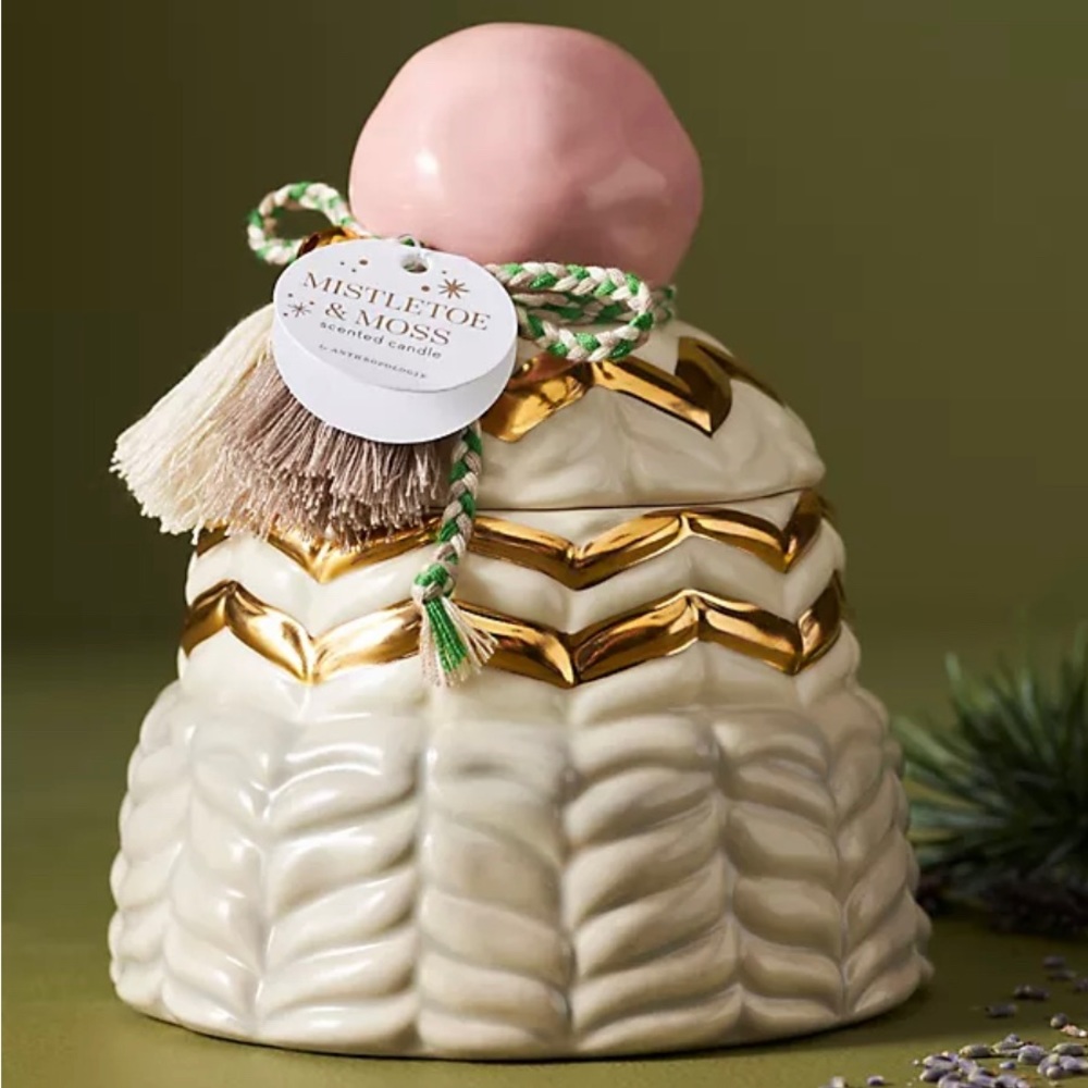 Anthro Mistletoe & Moss Ceramic Snow Hat Candle Pink and White Anthropologie NIB